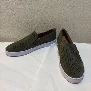Vionic Kani  Slip On Comfort Loafer Shoes Suede Leather 8.5/40